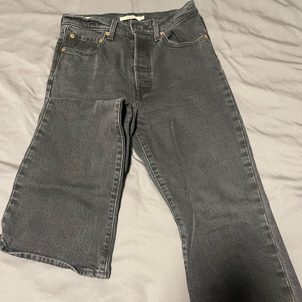 levis